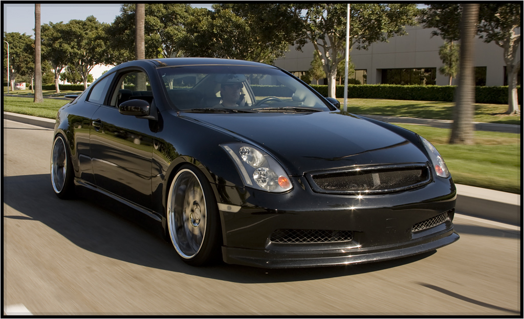2004 Infiniti G35 photo