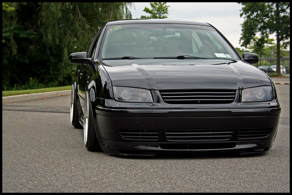 2003 Volkswagen Jetta photo
