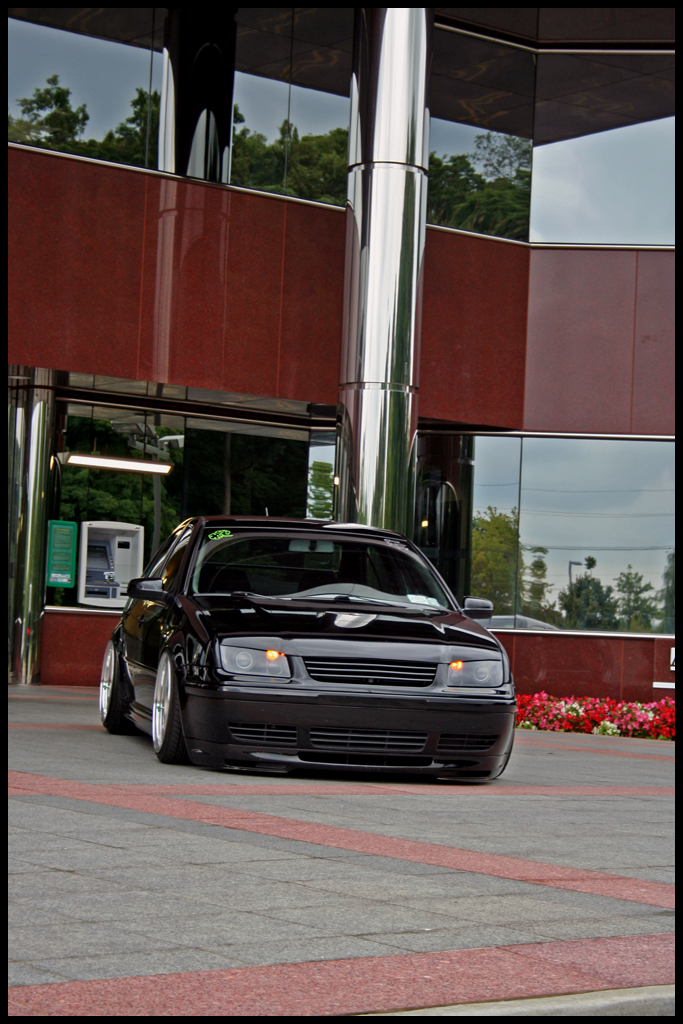 2003 Volkswagen Jetta photo