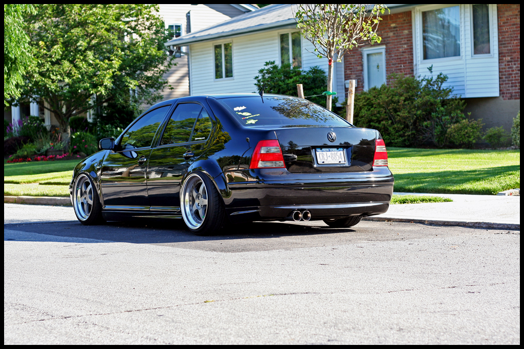 2003 Volkswagen Jetta photo