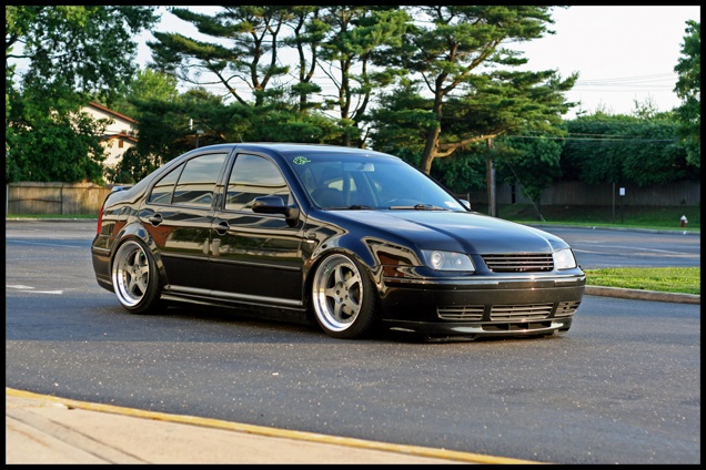 2003 Volkswagen Jetta photo