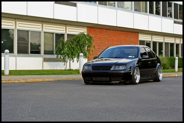 2003 Volkswagen Jetta photo
