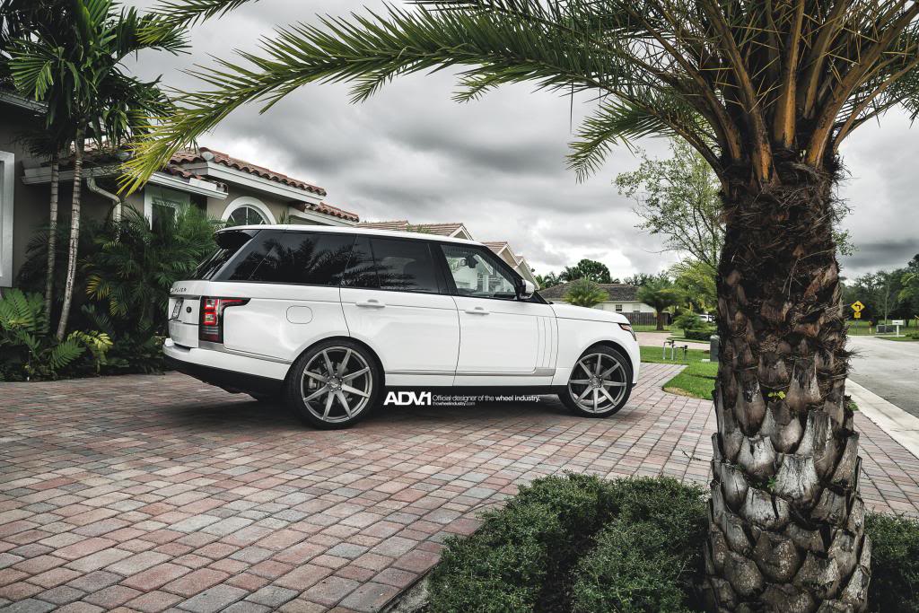 2014 Land Rover Range Rover photo