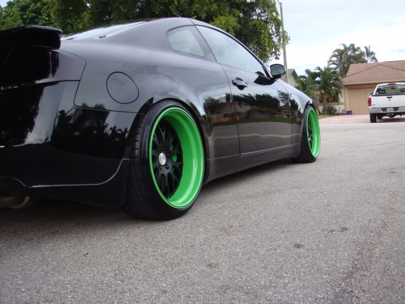 2004 Infiniti G35 photo