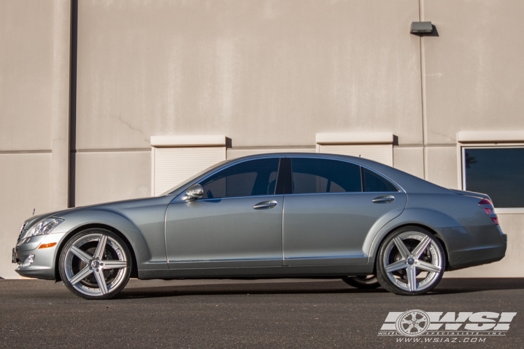 2010 Mercedes-Benz S-Class photo