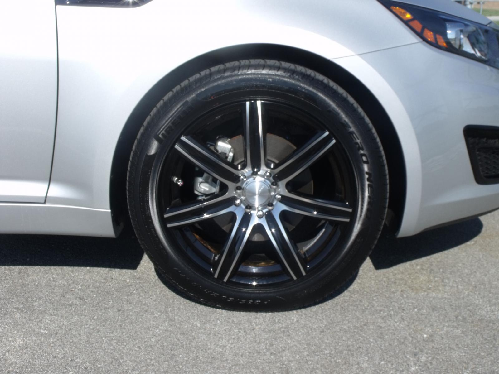 2011 Kia Optima photo