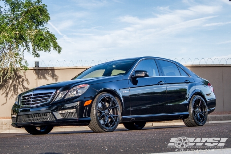 2010 Mercedes-Benz E-Class photo