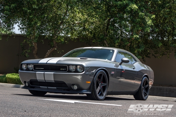2012 Dodge Challenger photo