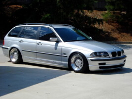 2000 BMW 330