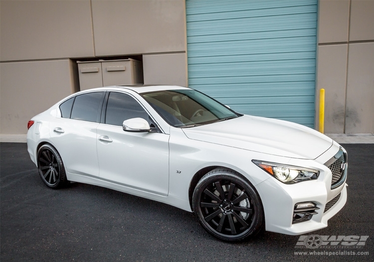 2014 Infiniti Q50 photo