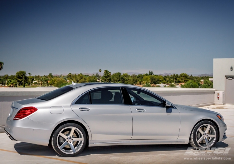 2014 Mercedes-Benz S-Class photo