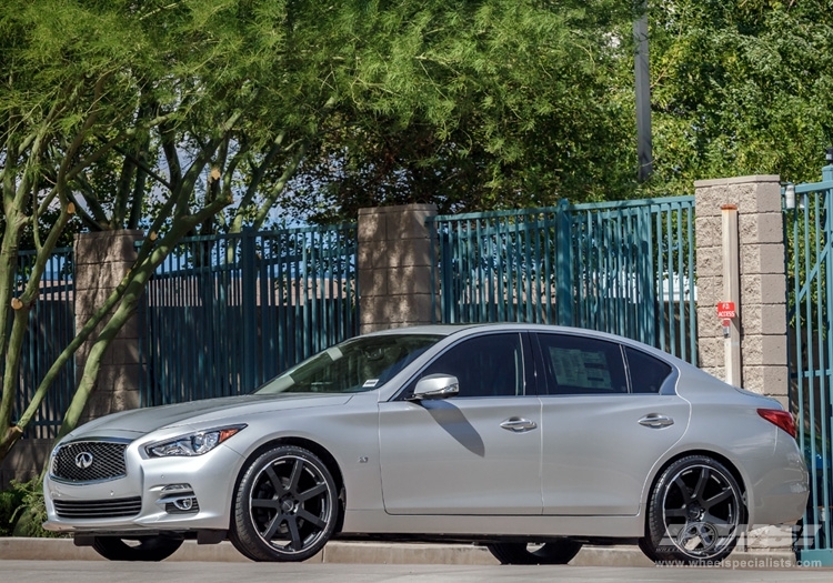 2014 Infiniti Q50 photo