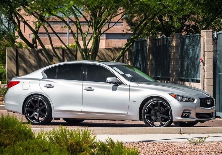 2014 Infiniti Q50 photo