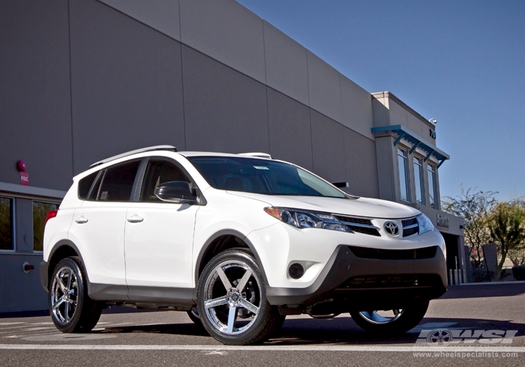 2013 Toyota RAV4 photo