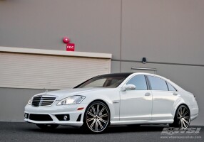 2011 Mercedes-Benz S-Class