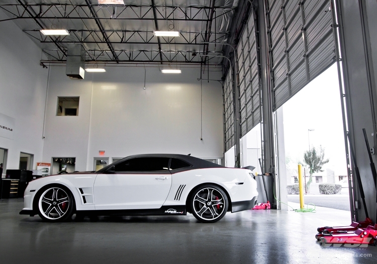 2011 Chevrolet Camaro photo