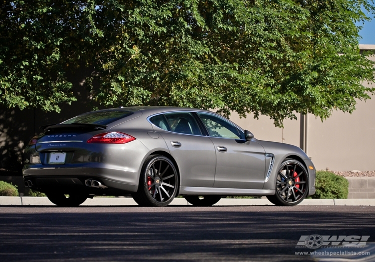2013 Porsche Panamera photo