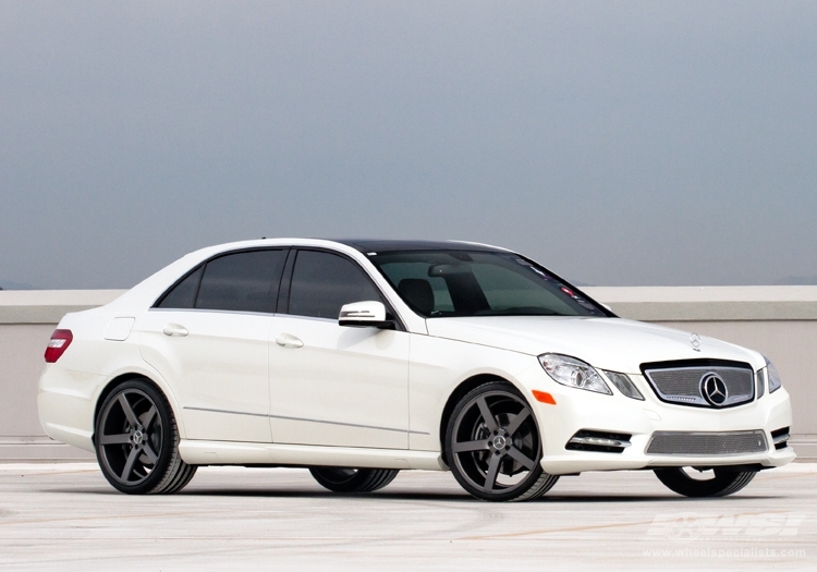 2013 Mercedes-Benz E-Class photo