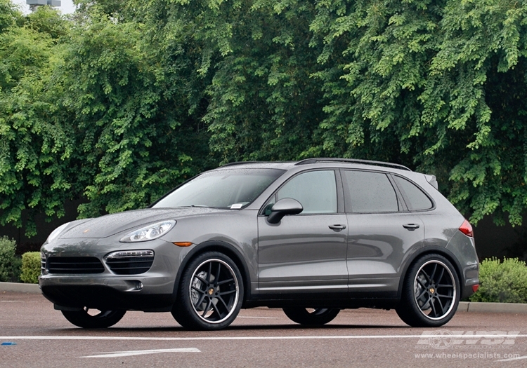 2012 Porsche Cayenne photo