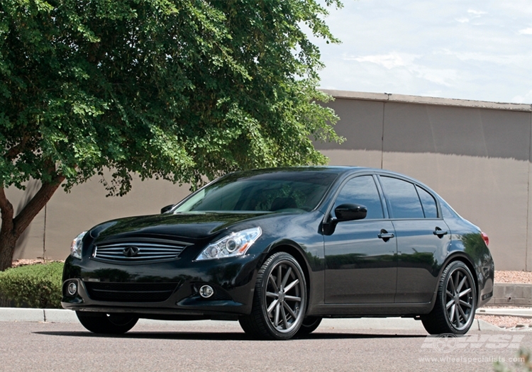 2011 Infiniti G37 photo