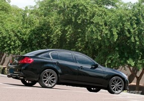2011 Infiniti G37