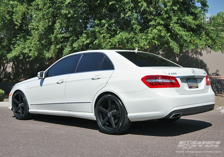 2011 Mercedes-Benz E-Class photo