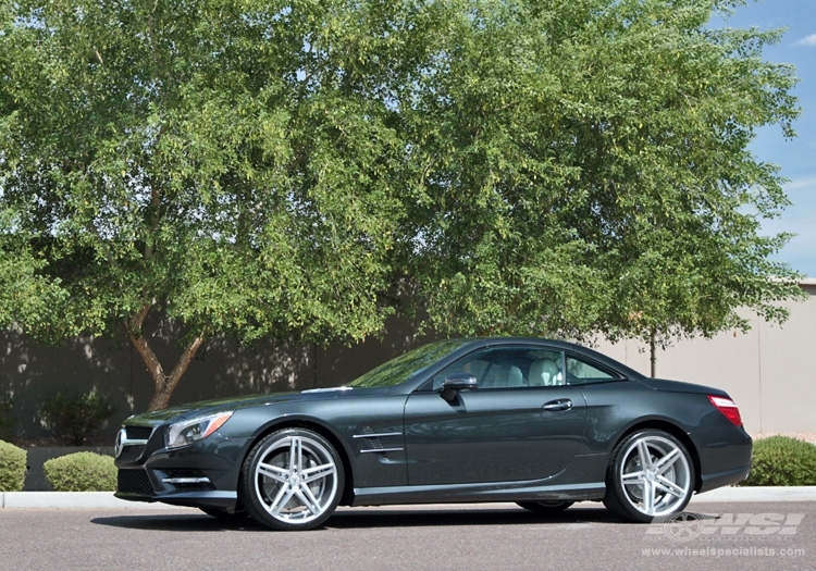 2013 Mercedes-Benz SL-Class photo