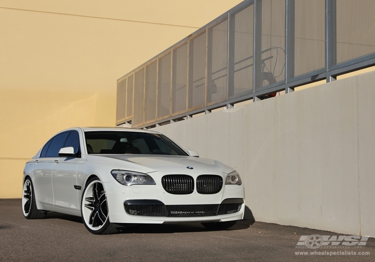 2012 BMW 740 photo