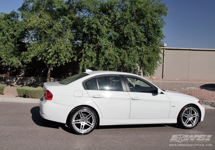 2011 BMW 328 photo