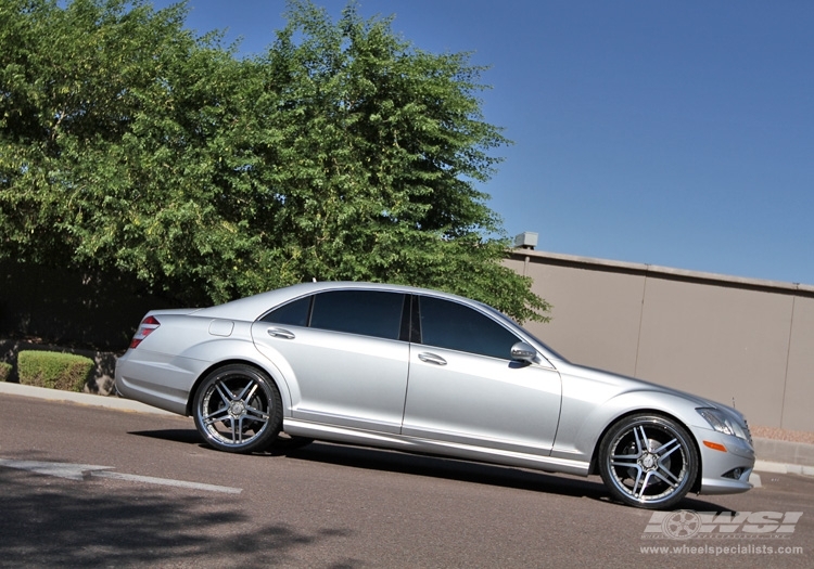 2010 Mercedes-Benz S-Class photo