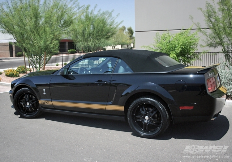 2009 Ford Mustang photo