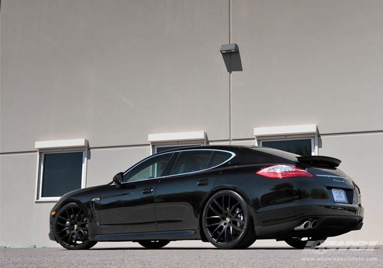 2011 Porsche Panamera photo