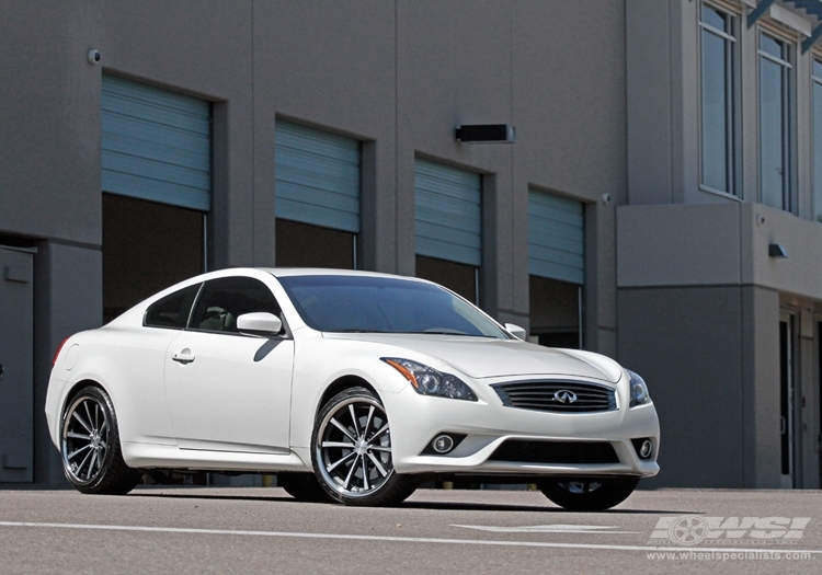 2011 Infiniti G37 photo