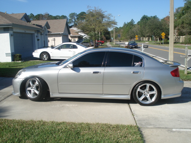 2003 Infiniti G35 photo