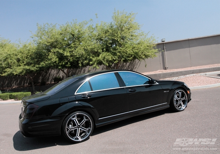 2011 Mercedes-Benz S-Class photo