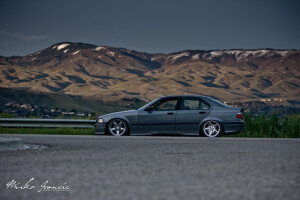 1994 BMW  318