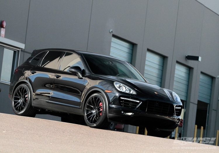 2011 Porsche Cayenne photo