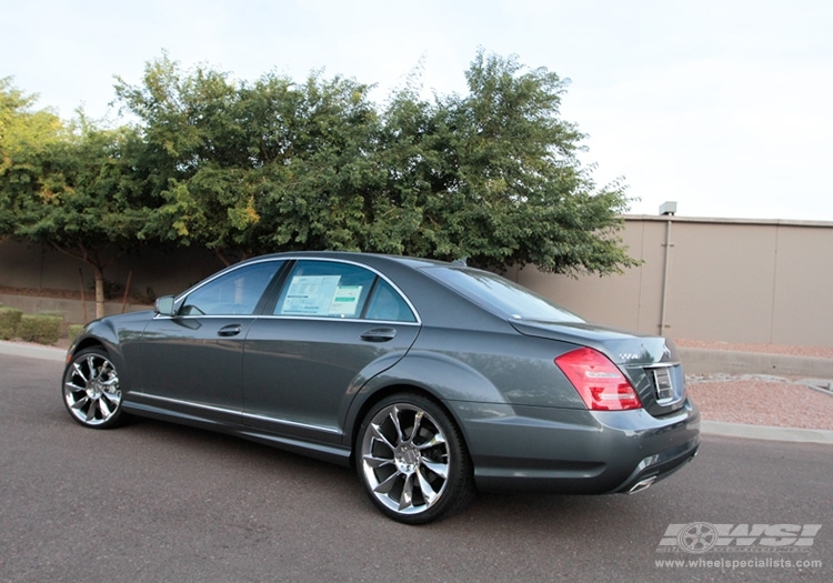 2011 Mercedes-Benz S-Class photo