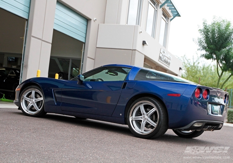 2010 Chevrolet Corvette photo