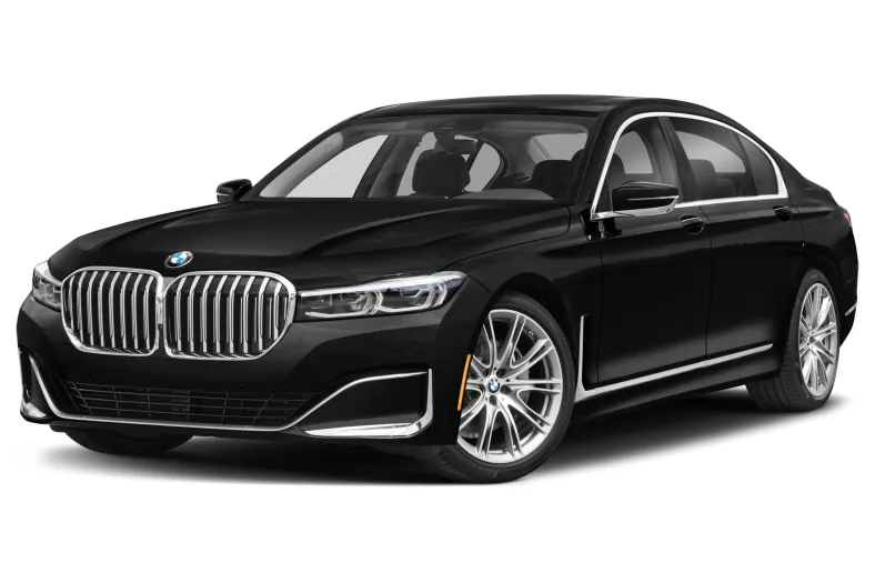 2022 BMW 740