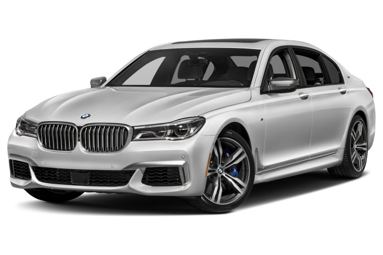 2019 BMW M760