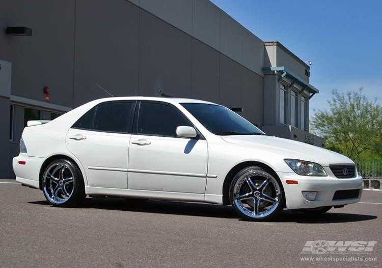 2004 Lexus IS 300 photo