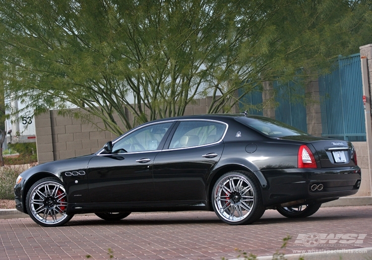 2010 Maserati Quattroporte photo