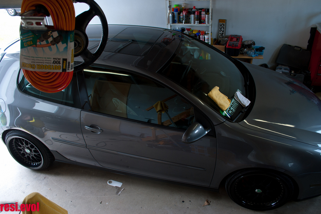 2009 Volkswagen Rabbit photo