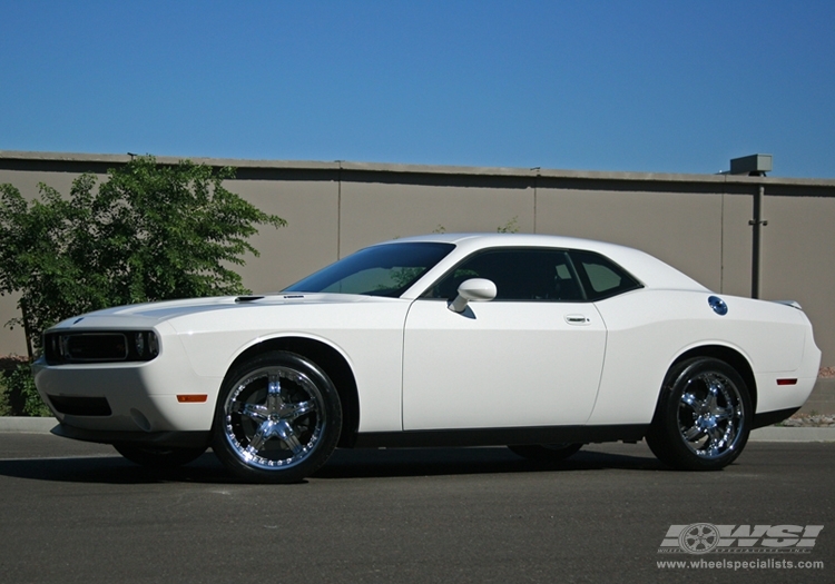 2009 Dodge Challenger photo