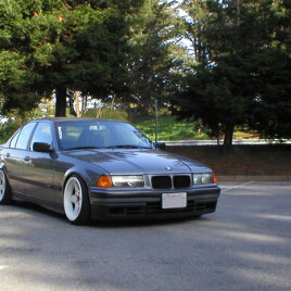 1992 BMW  323