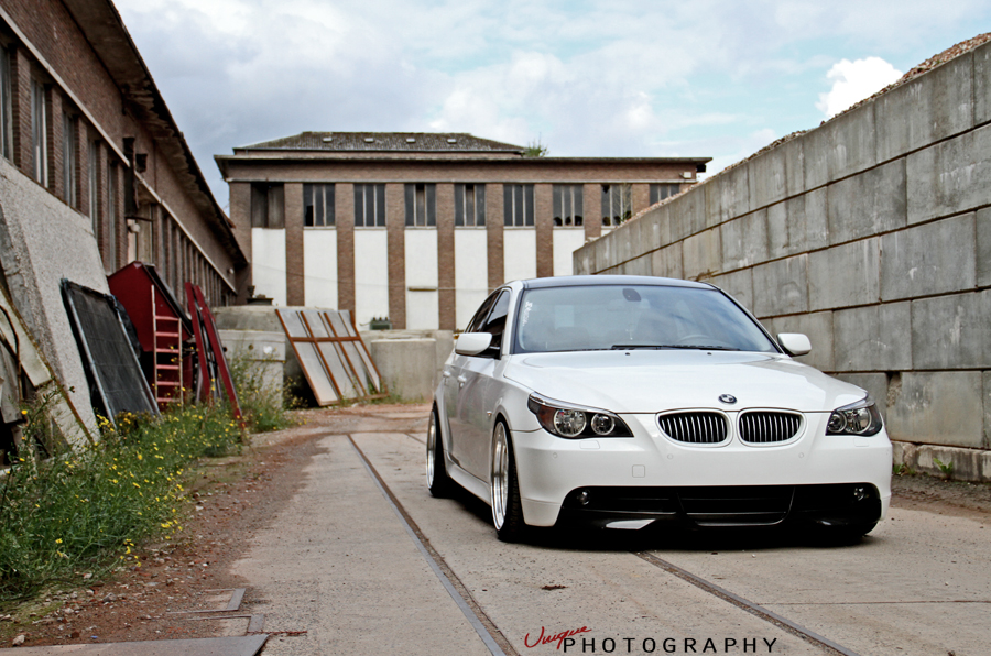 2005 BMW 525 photo