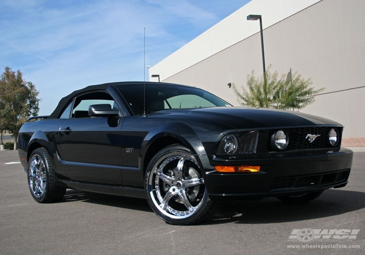 2008 Ford Mustang photo