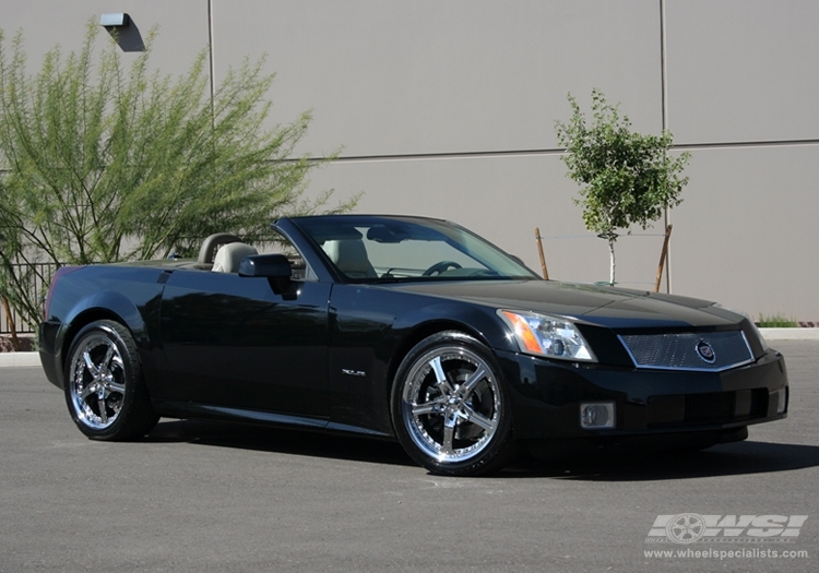 2006 Cadillac XLR photo