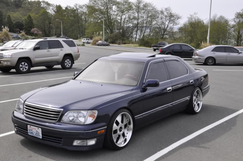 1999 Lexus LS 400 photo
